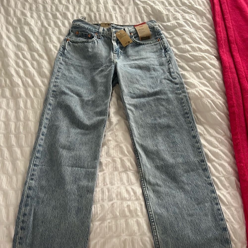 Levi Low Pro Jeans